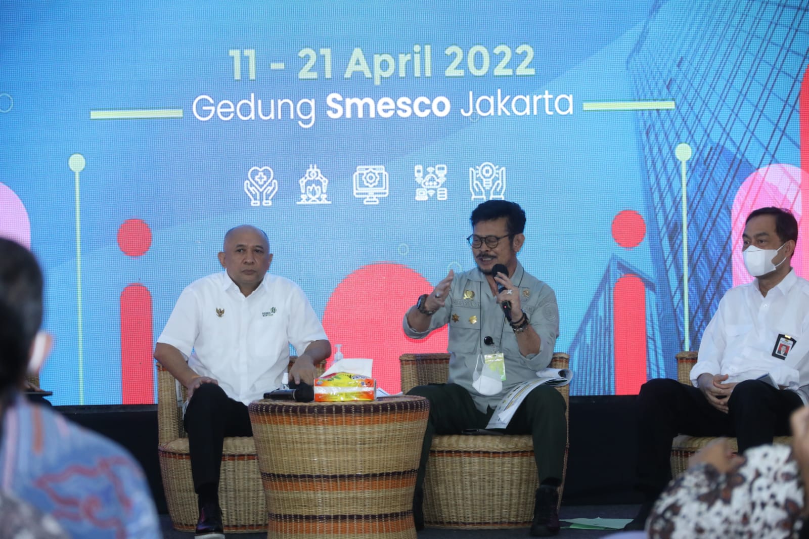 SYL Bersama Tenten Masduki Tinjau Alsintan Produk Dalam Negeri