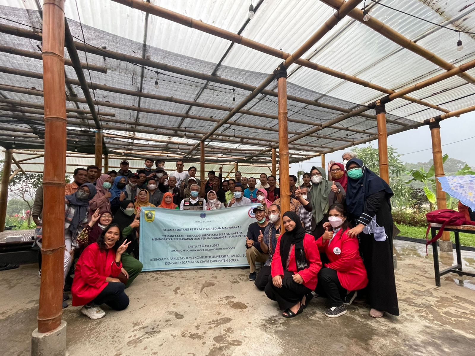 Pemanfaatan Teknologi Informasi sebagai Sarana Meningkatkan Pemasaran dan Penanggulangan Hama Penyakit Tanaman di UPT Pertanian Kecamatan Ciawi