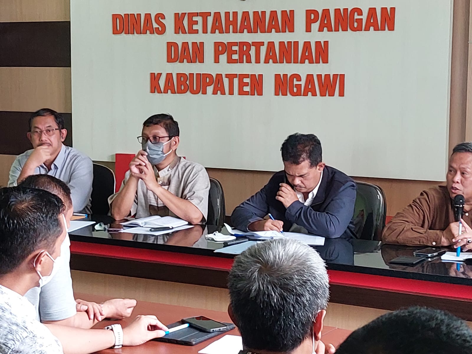 Kementan Bersama Kostraling dan Bulog Lakukan Serap Gabah di Ngawi