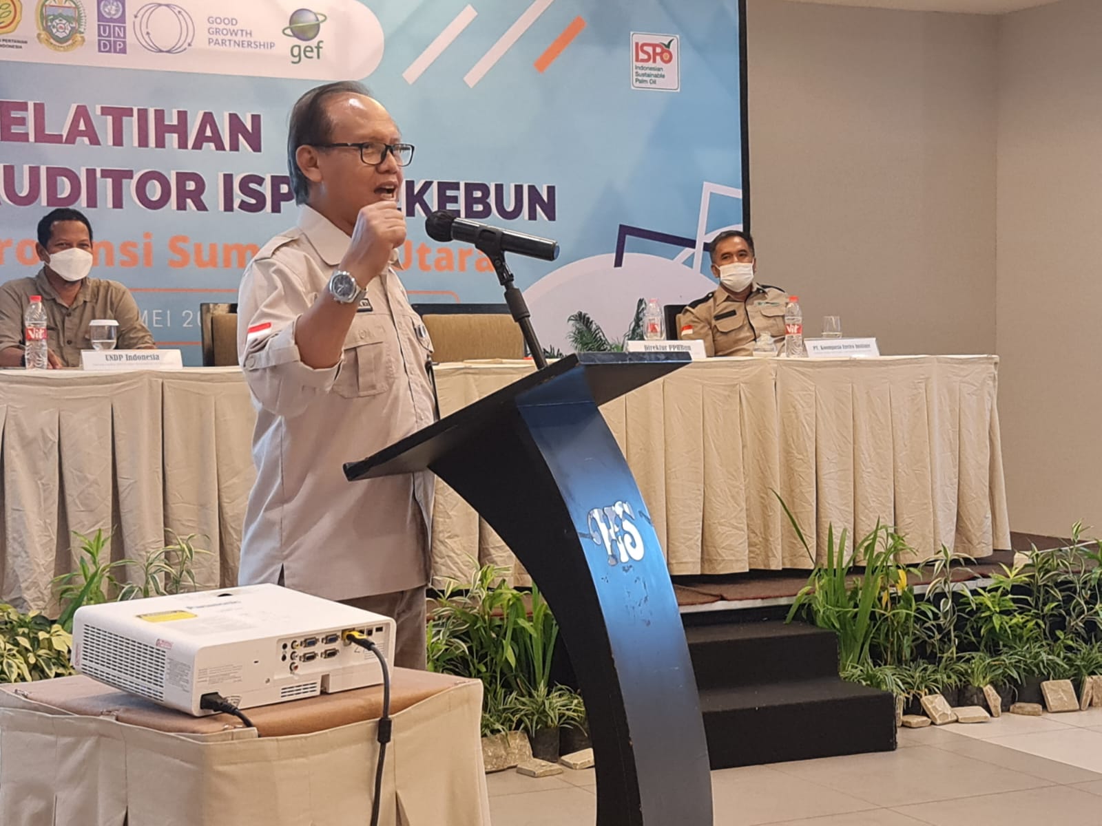 Sumatera Utara Pusat Unggulan Pengembangan Kelapa Sawit Berkelanjutan