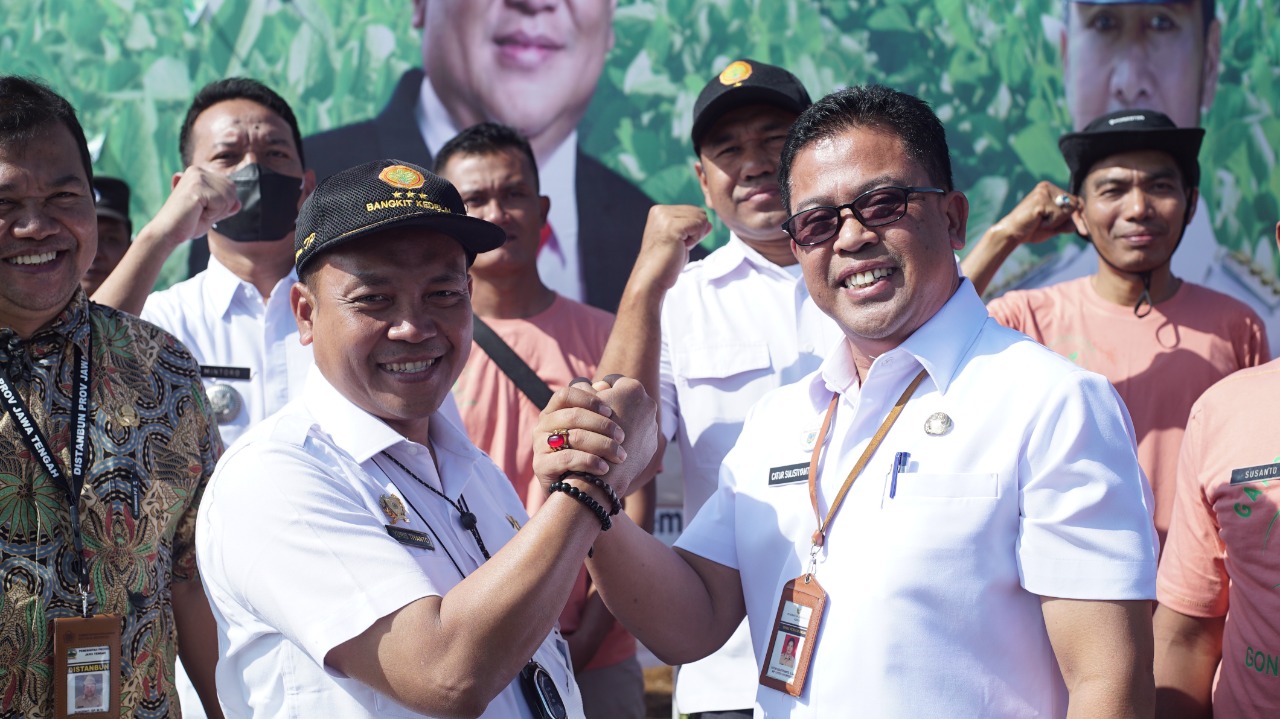 Kementan Laksanakan Gerakan Tanam Tebu dan Kedelai di Kabupaten Kudus