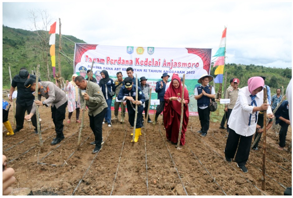Kementan lakukan Tanam Perdana Kedelai Anjasmoro Di Bengkulu