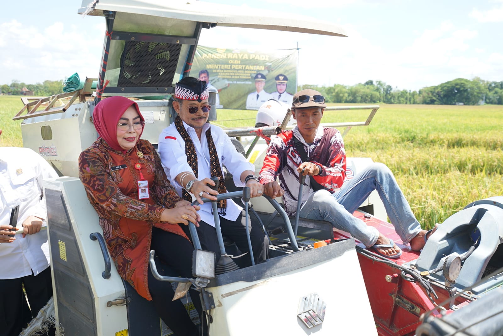 Panen Raya di Grobogan, Mentan SYL Pastikan Kondisi Beras Melimpah