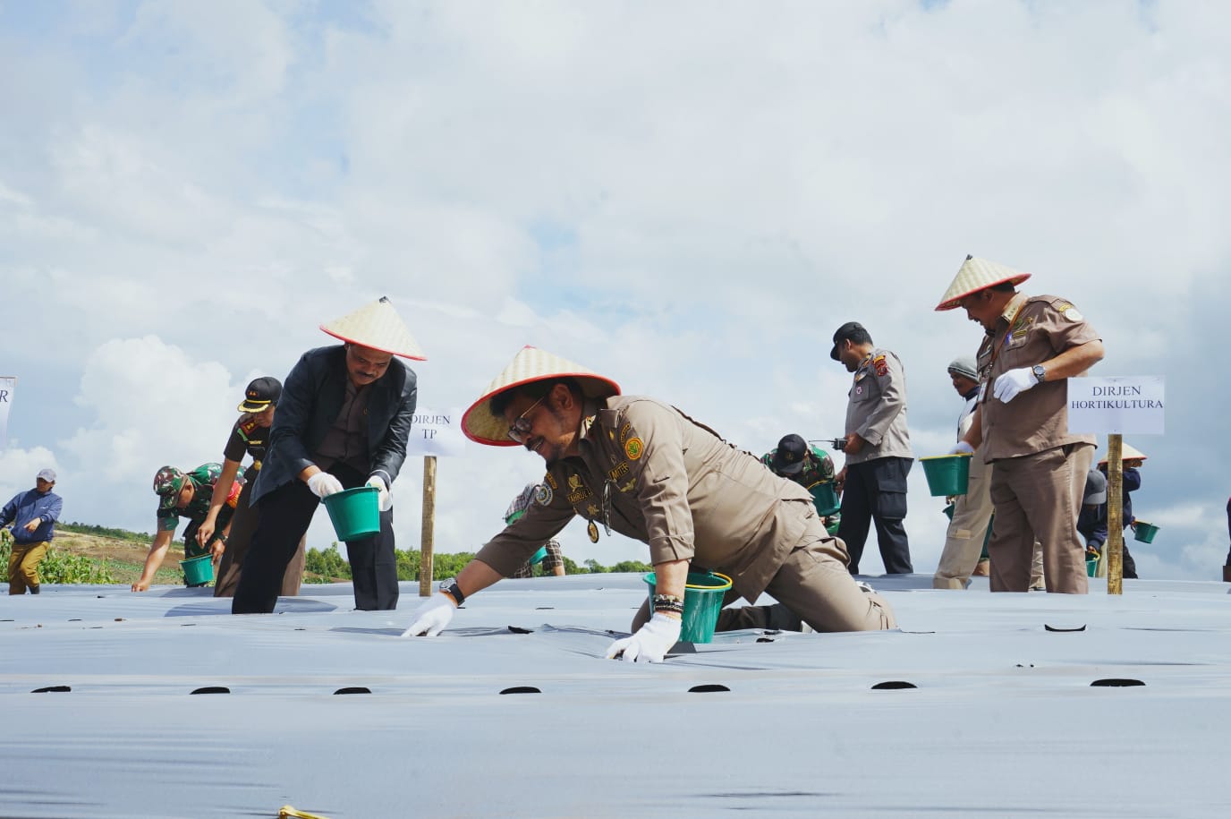 Mentan SYL Kick Off Kawasan Pertanian Terpadu Samosir, Sumut