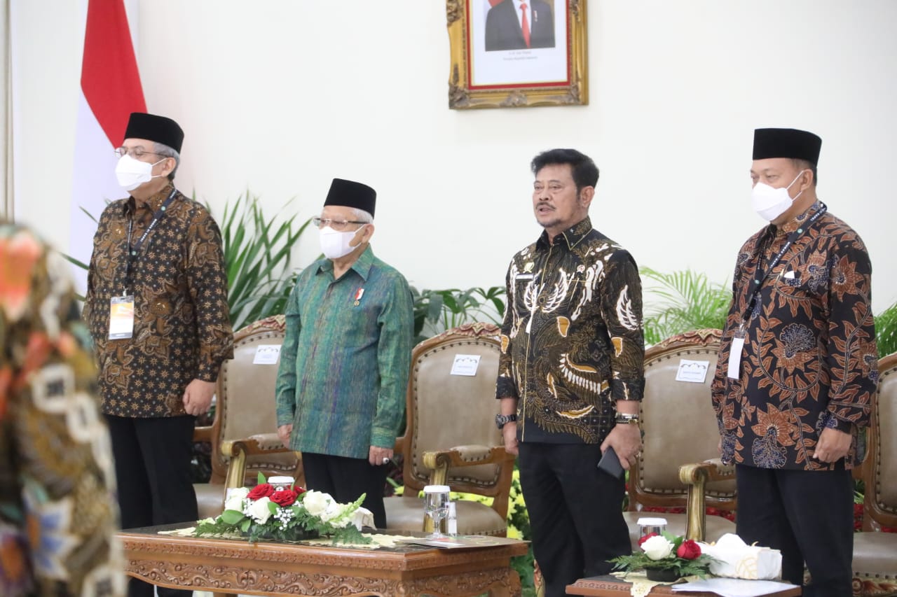 Wapres Maruf Amin Minta Pengusaha Sawit Dukung Program PSR
