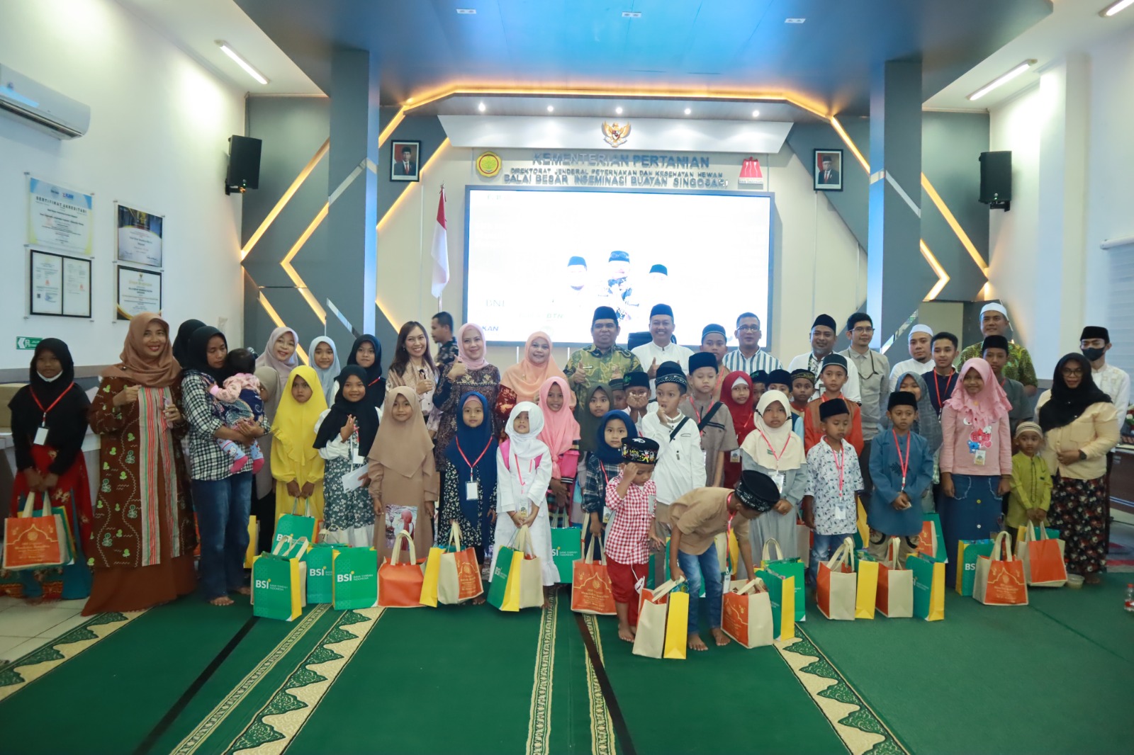 MEMULIAKAN RAMADHAN BERSAMA BBIB SINGOSARI