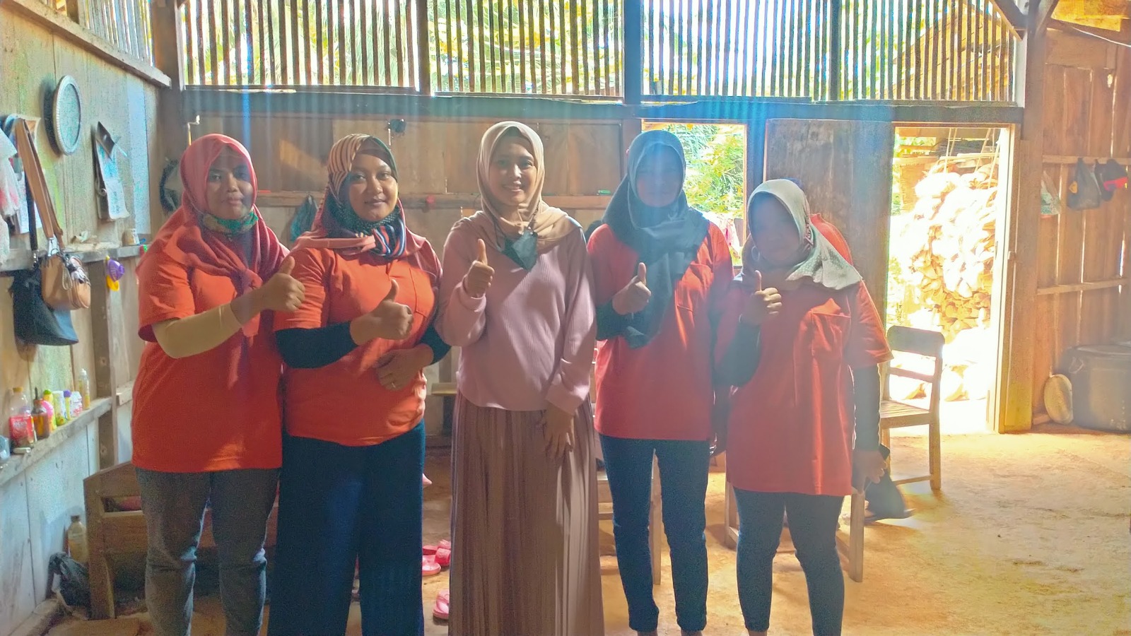 Gula Aren Pacitan Sukses Ekspor ke Kanada ditangan Petani Milenial