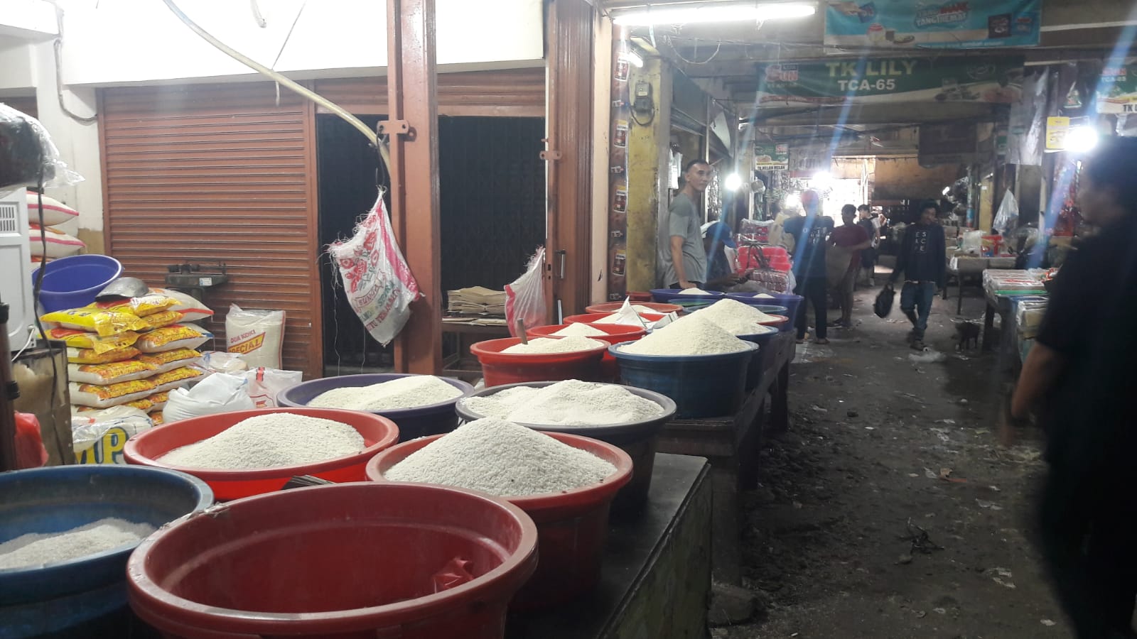 Pasokan Pangan Pokok di Pasar Cileungsi Dalam Kondisi Aman