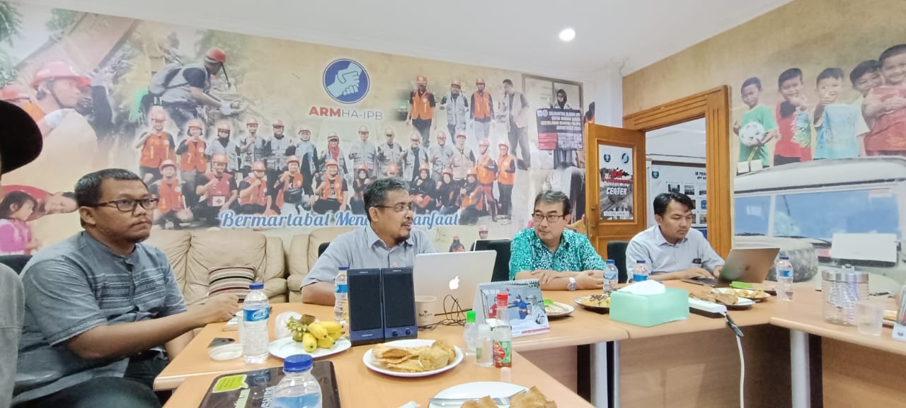 WAREK 3 IPB UNIVERSITY BERKUNJUNG KE MARKAS ARM HA-IPB