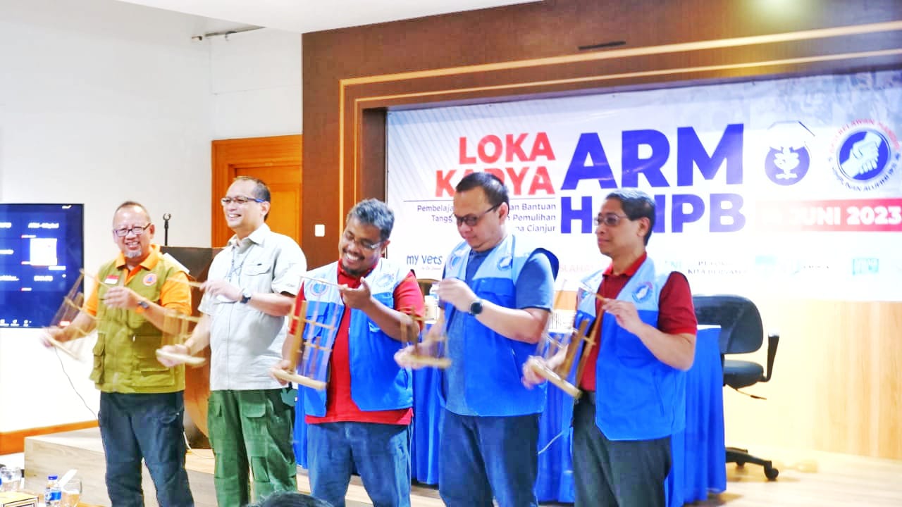 Lokakarya Pembelajaran Gempa Cianjur: Potensi Alumni IPB University Didorong untuk Tingkatkan Kualitas Layanan Kemanusiaan