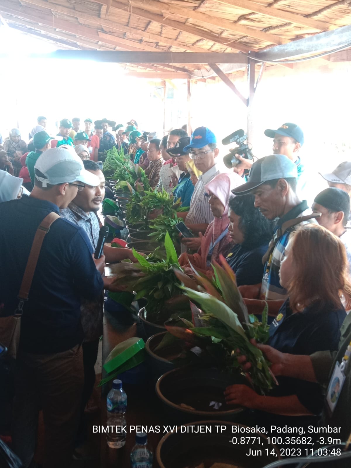 Duo-Bio Ramaikan PENAS XVI Padang