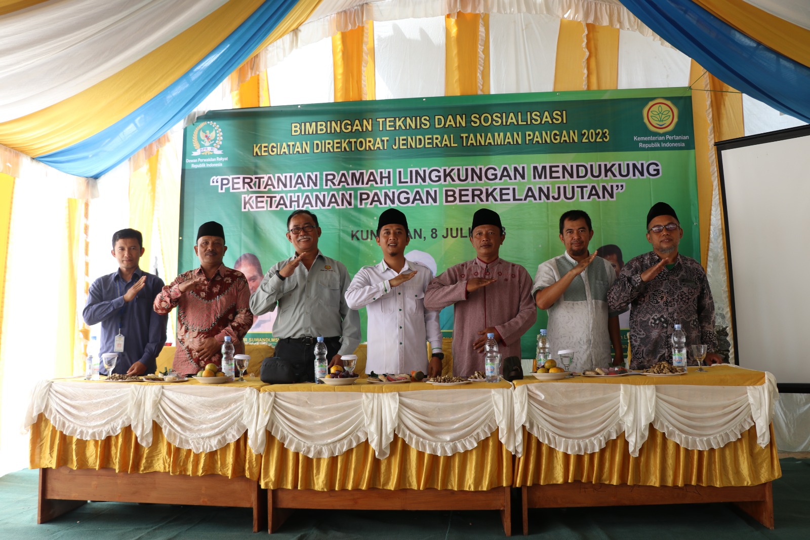 KEMENTAN DAN KOMISI IV AJAK PETANI TERAPKAN PERTANIAN RAMAH LINGKUNGAN MELALUI BUDIDAYA TANAMAN SEHAT