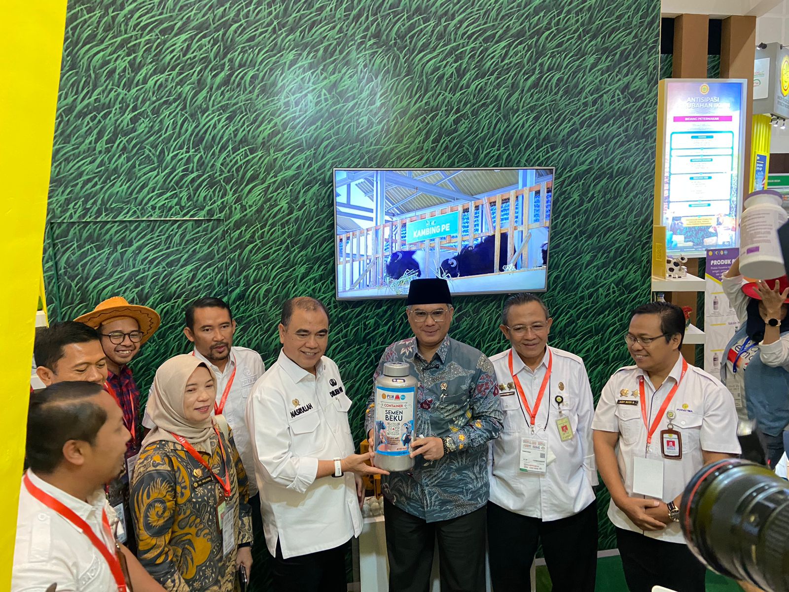 DORONG PRODUKTIFITAS INDUSTRI AGROKOMPLEK MELALUI INDOLIVESTOCK