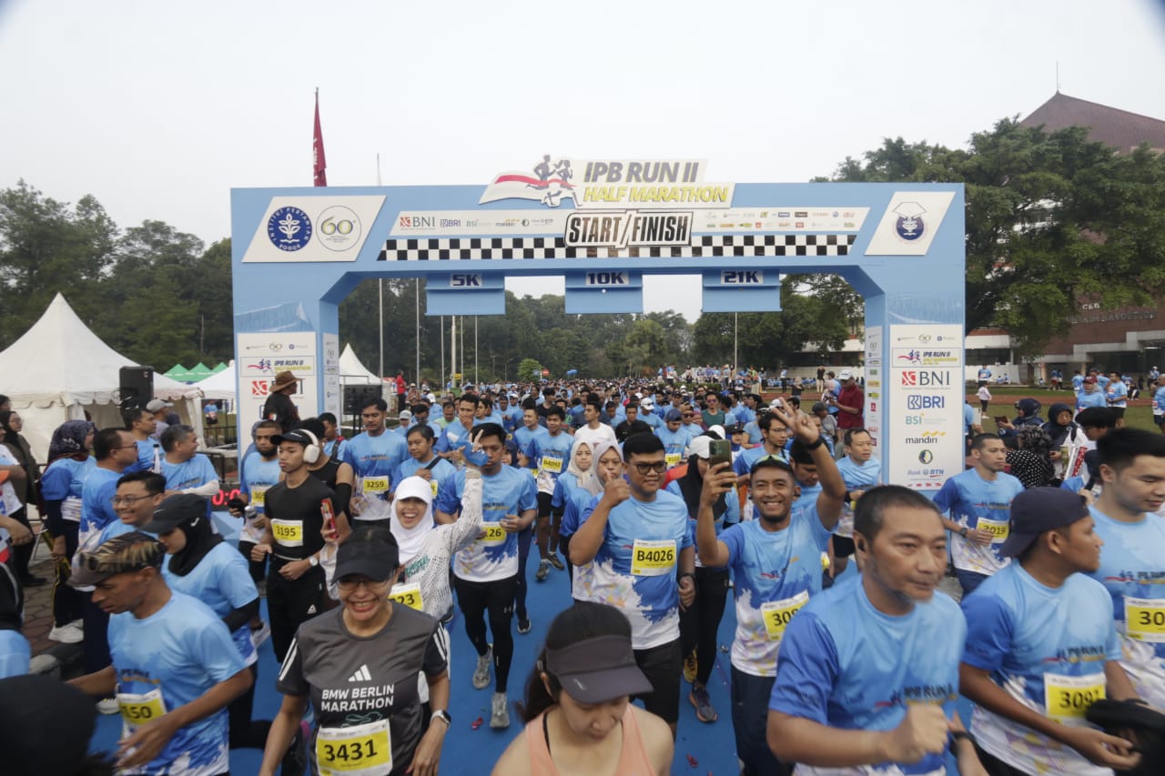 Ribuan Runners Penuhi Kampus Dramaga di IPB Run II Half Marathon