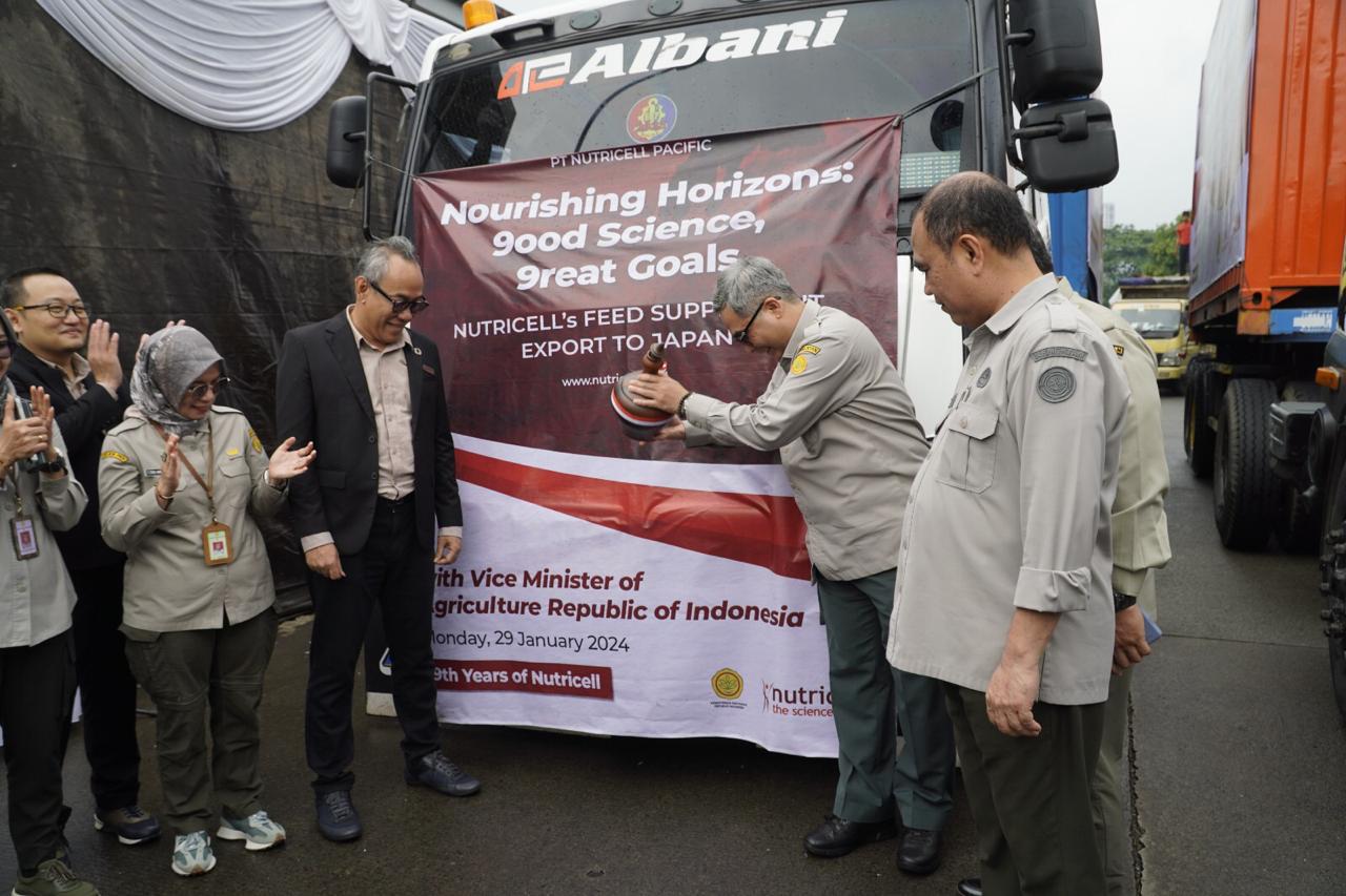 Wamentan Optimis Indonesia Menjadi Produsen Suplemen Pakan Ternak Dunia