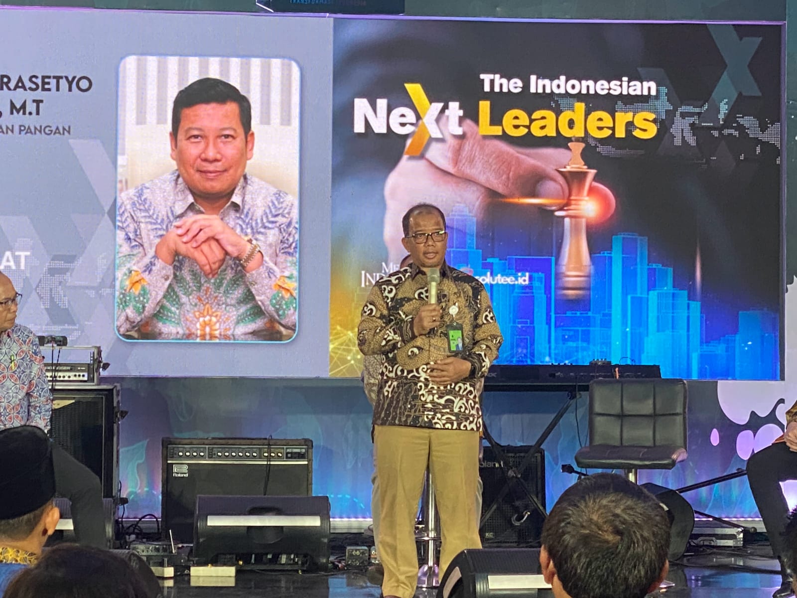 Kepala NFA Arief Prasetyo Adi Raih Penghargaan The Indonesian Next Leader