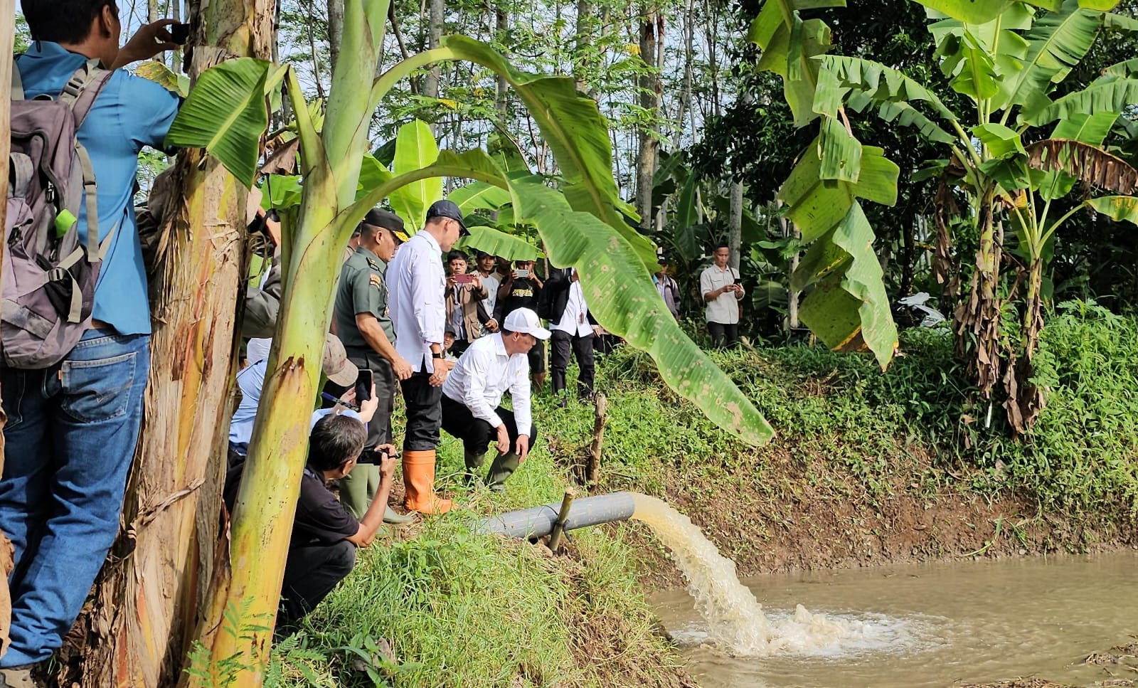Bantu Petani, Mentan Amran Gencarkan Pompanisasi untuk Meningkatkan Produksi Ditengah El Nino