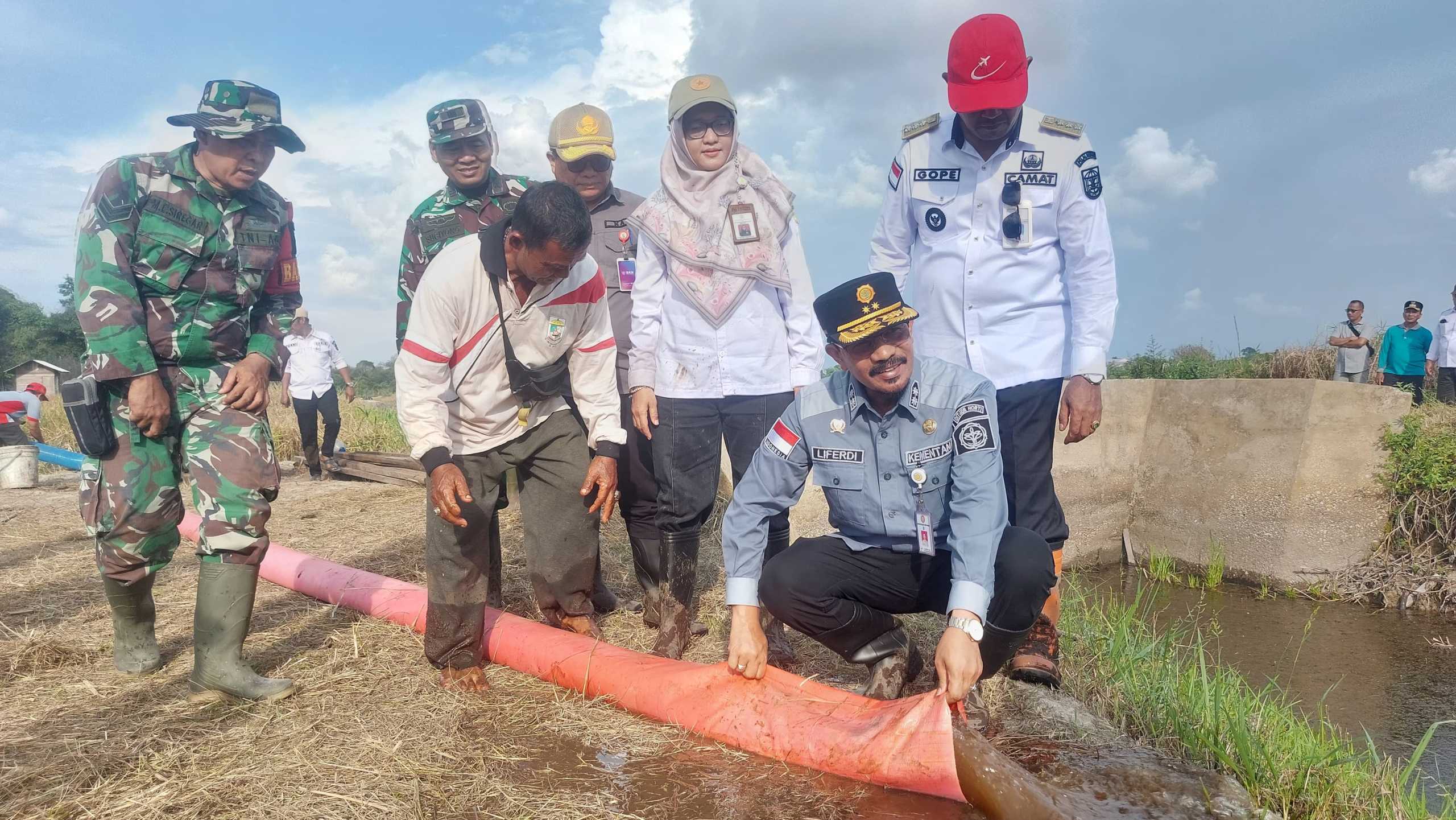 Aksi Darurat! Riau Siap Hadapi Kekeringan dan Stok Beras Menipis!