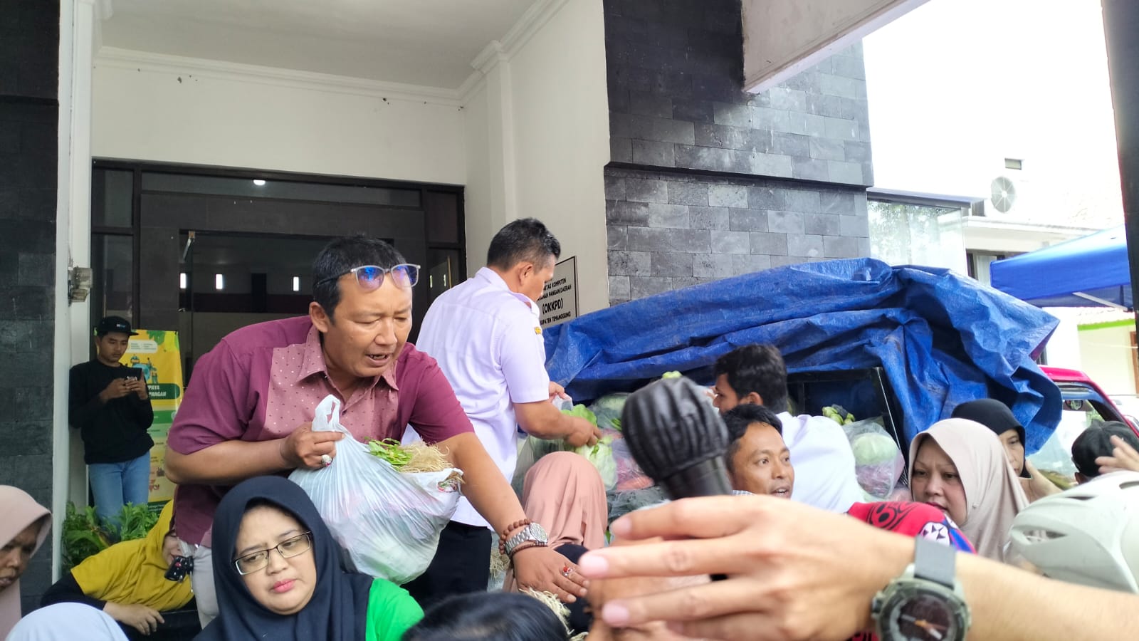 650 Paket Sayuran Gratis Banjiri Warga Temanggung, Dukung Petani Lokal