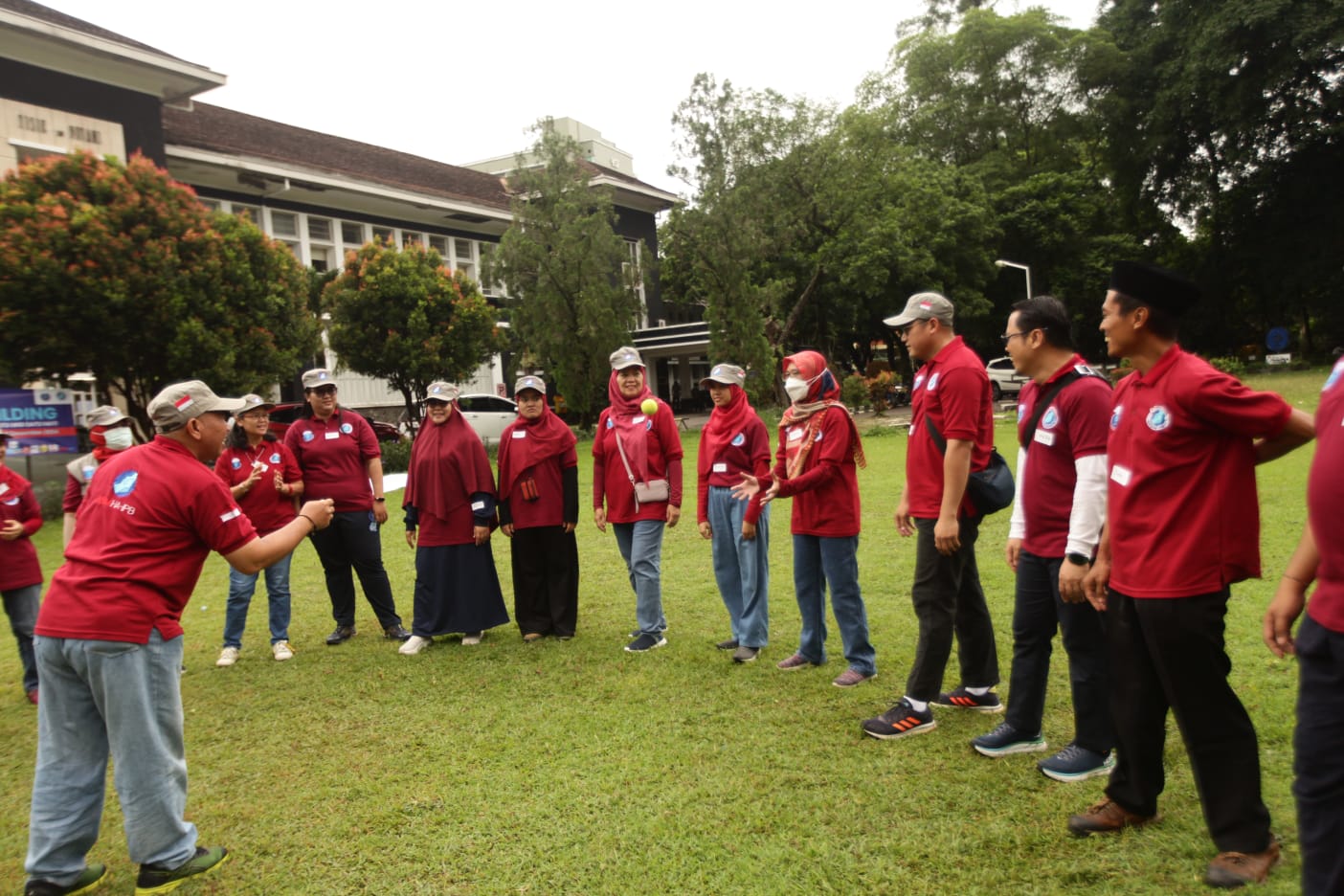 Kuatkan Ikatan Antar-Pengurus Baru, ARM HA-IPB Gelar Team Building
