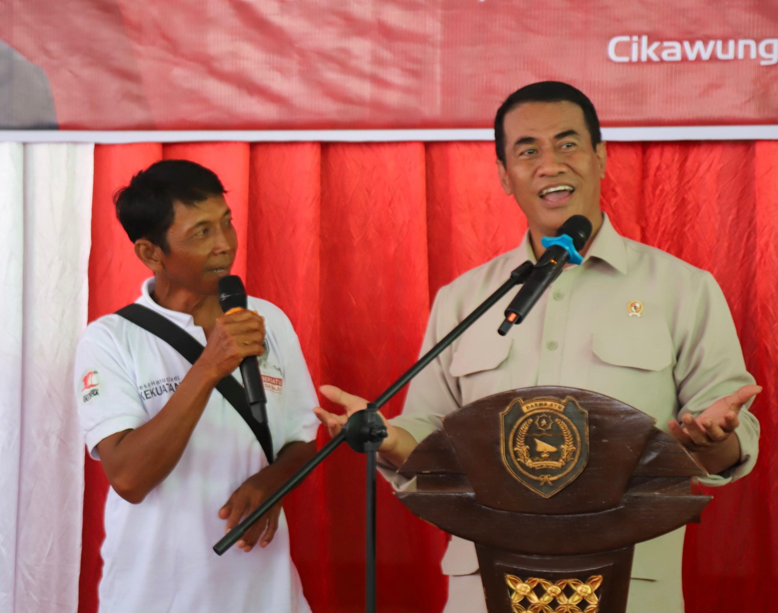 Dialog Dengan Petani dan 29 Kepala Desa, Mentan Amran Minta Permudah BBM Untuk Petani Indramayu