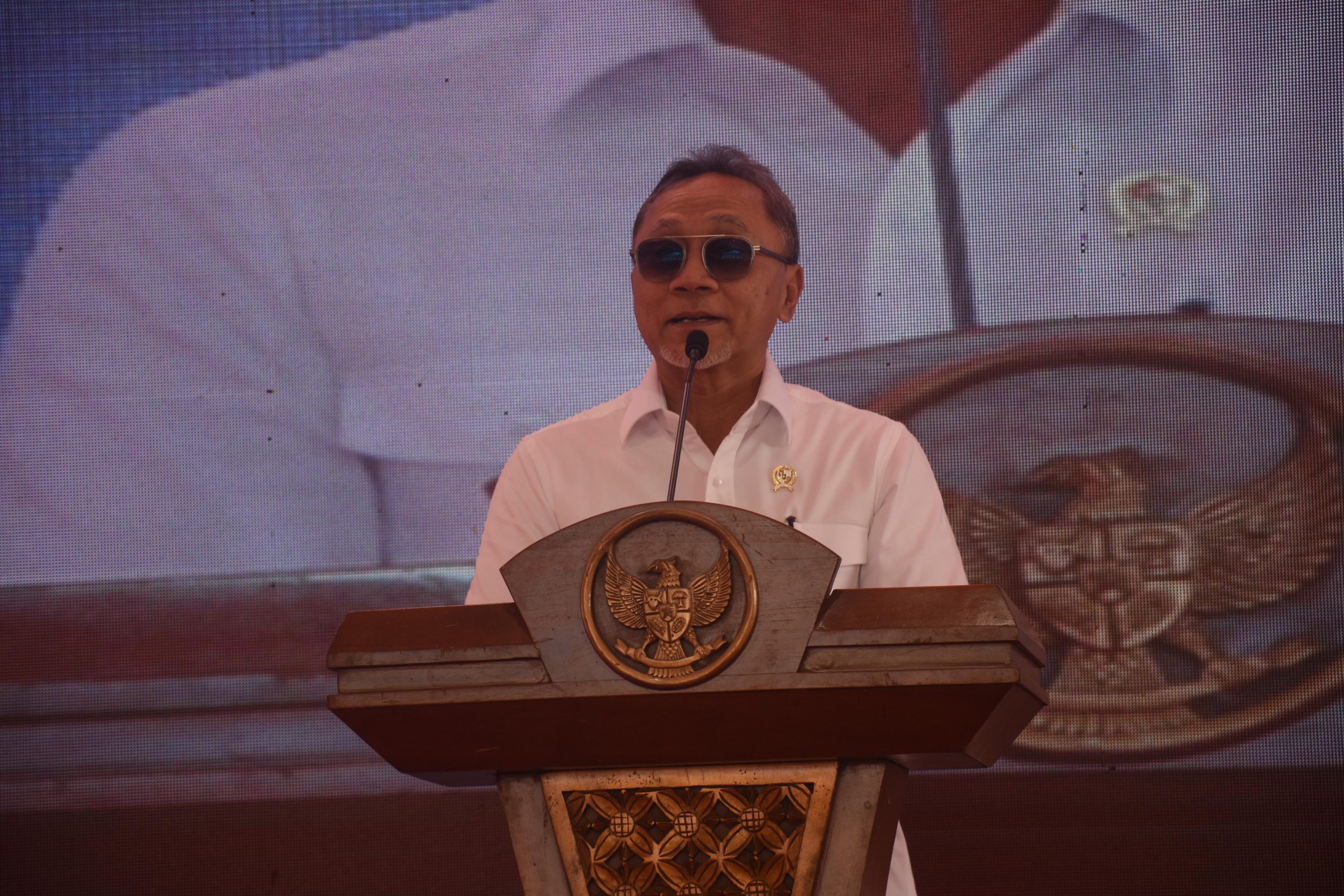 Industri Susu Lokal Bangkit, Menko Pangan Resmikan Kandang Sapi Perah di Pasuruan