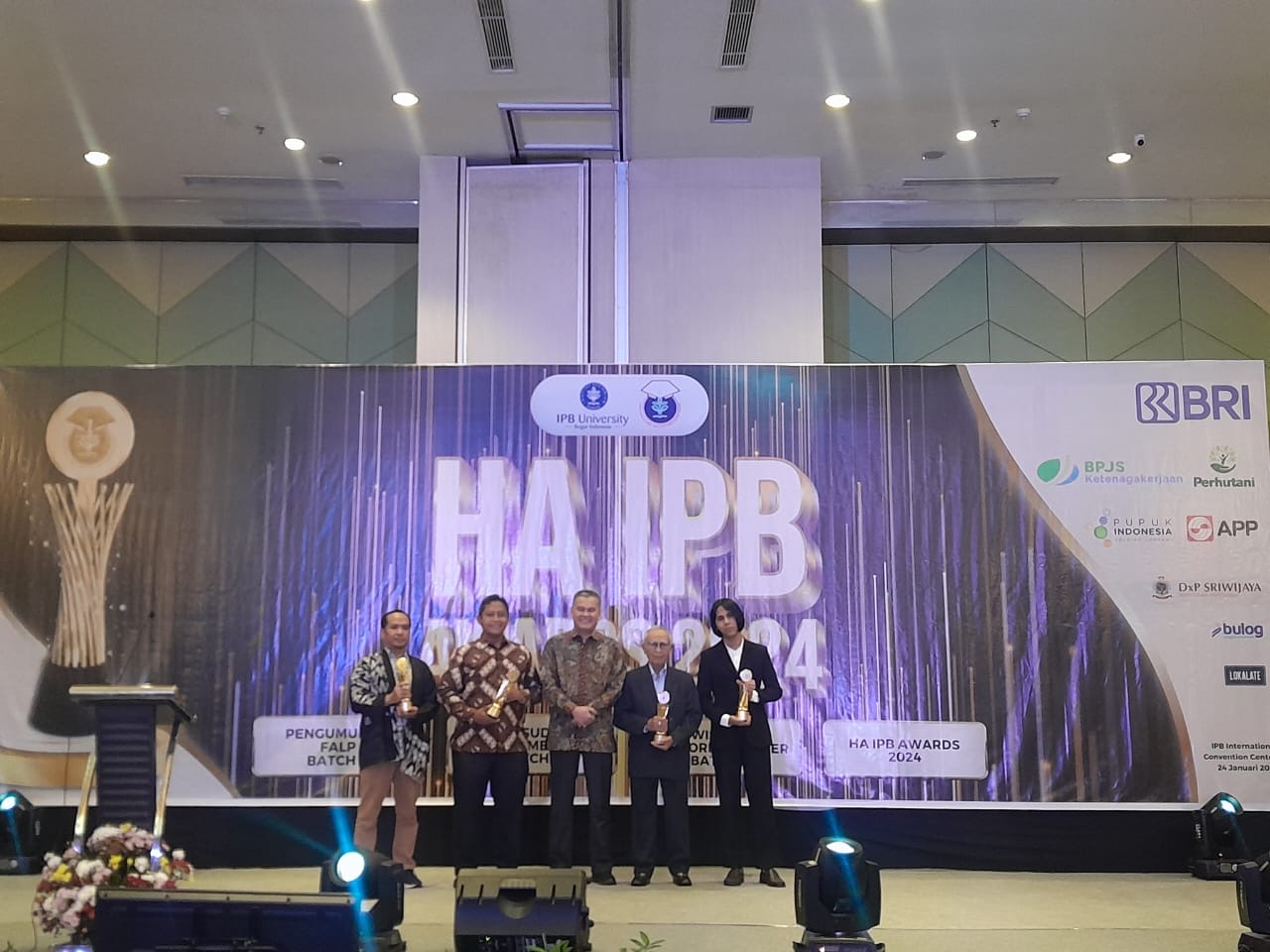 1. HA IPB Awards 2024: Menghargai Prestasi Alumni yang Mewarnai Dunia
