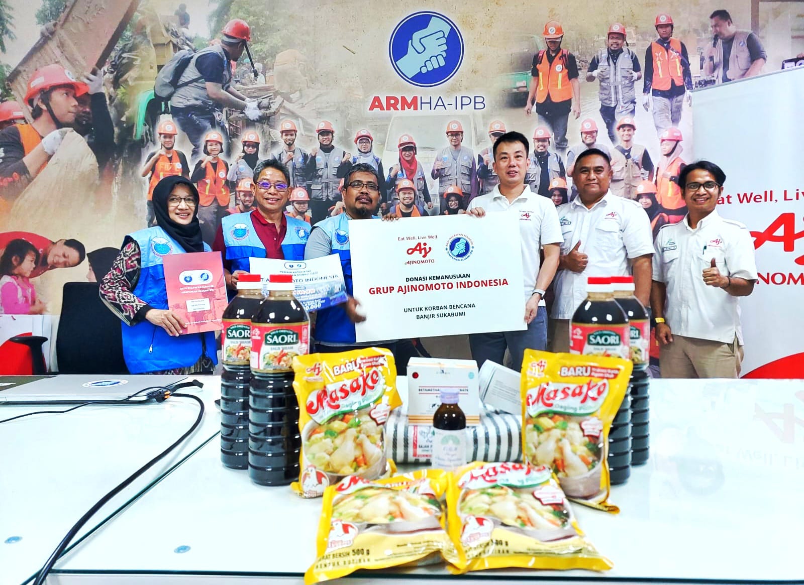 PEDULI SUKABUMI, AJINOMOTO INDONESIA SALURKAN BANTUAN MELALUI ARM HA-IPB
