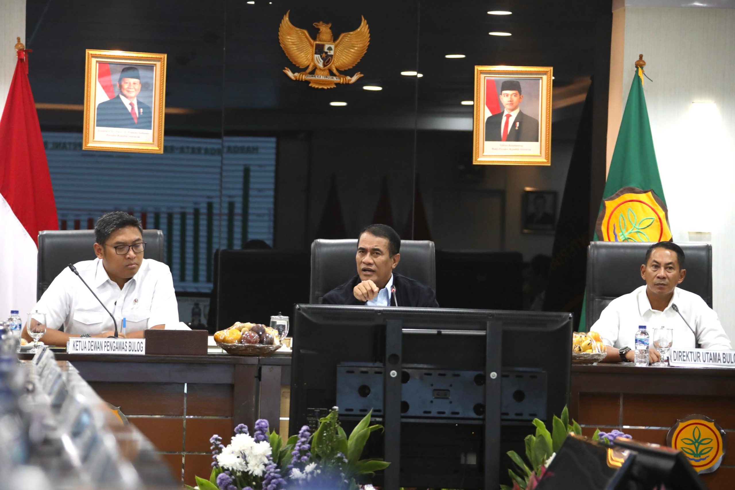 Harga Gabah Tidak Boleh Turun, Mentan Amran Ingatkan Bulog HPP Tahun Ini Rp6.500 Perkilogram