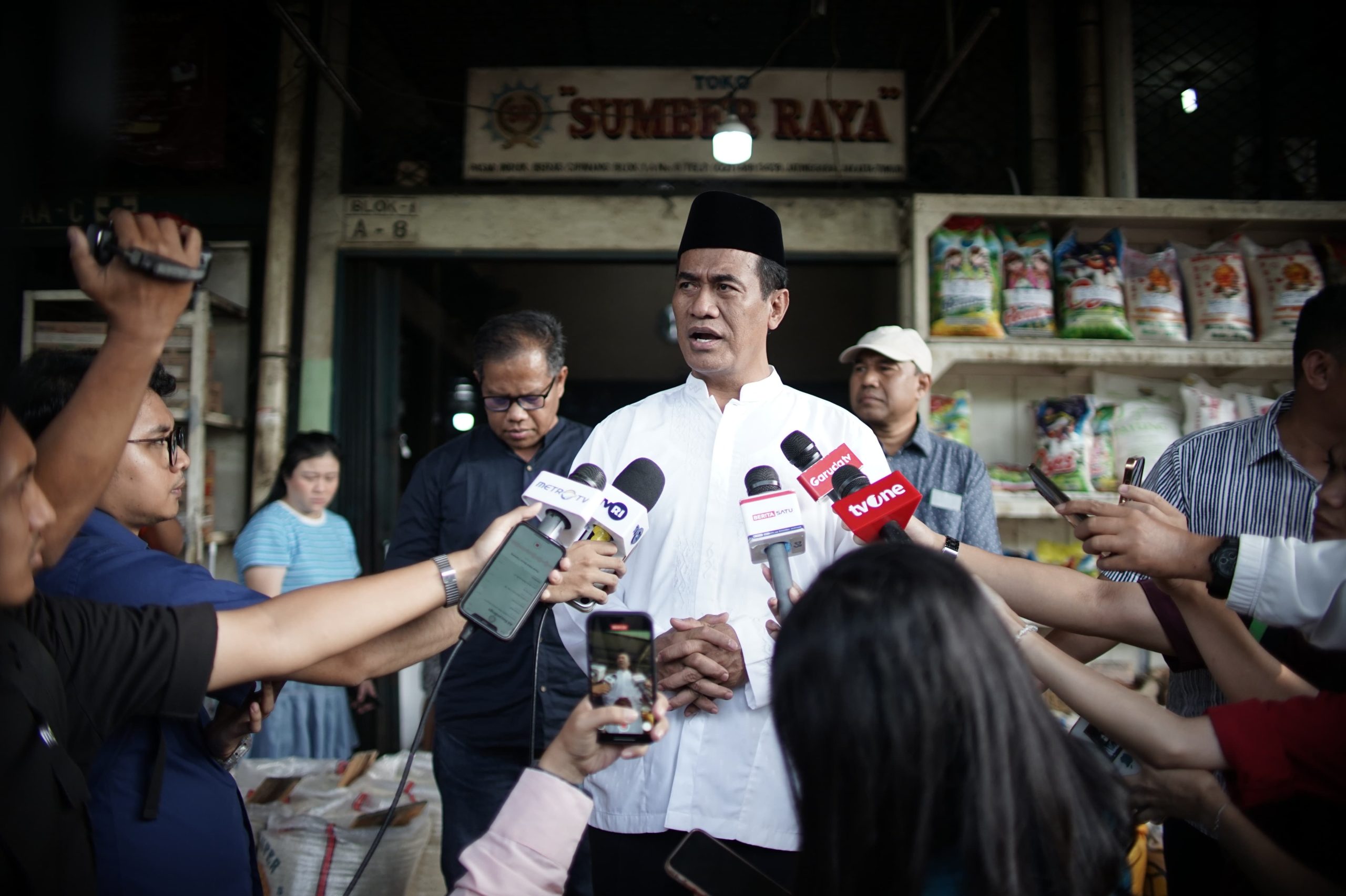 Mentan Amran: Praktik Ayam Gelonggongan Harus Ditindak Tegas, Jangan Main-main dengan Kesehatan Masyarakat