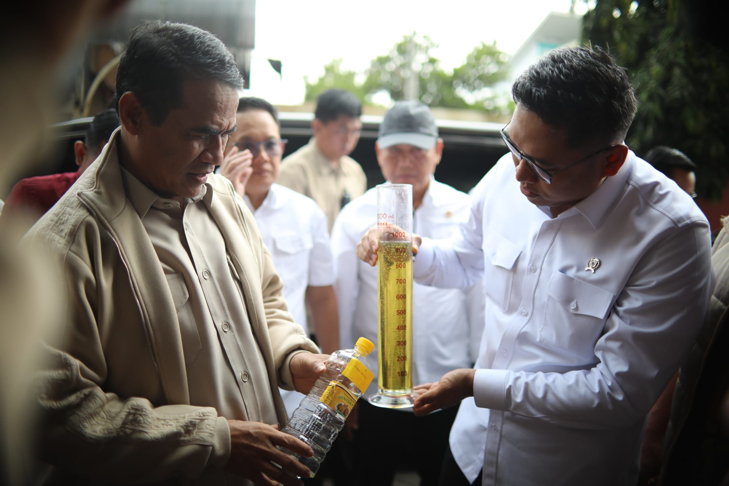 Mentan Amran Sidak di Surabaya, 7 Perusahaan Ketahuan Sunat Minyak Goreng