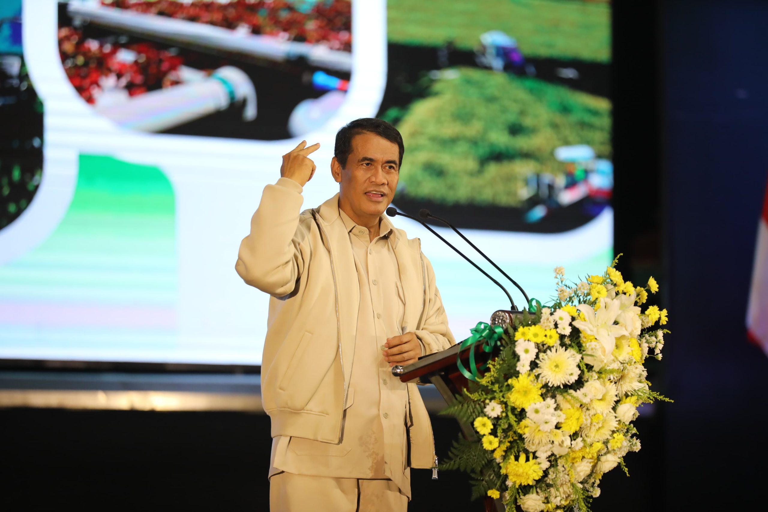 Dapat Penghormatan Istimewa dari Presiden Prabowo, Mentan Amran Minta Jajaran Tingkatkan Kinerja Kejar Swasembada