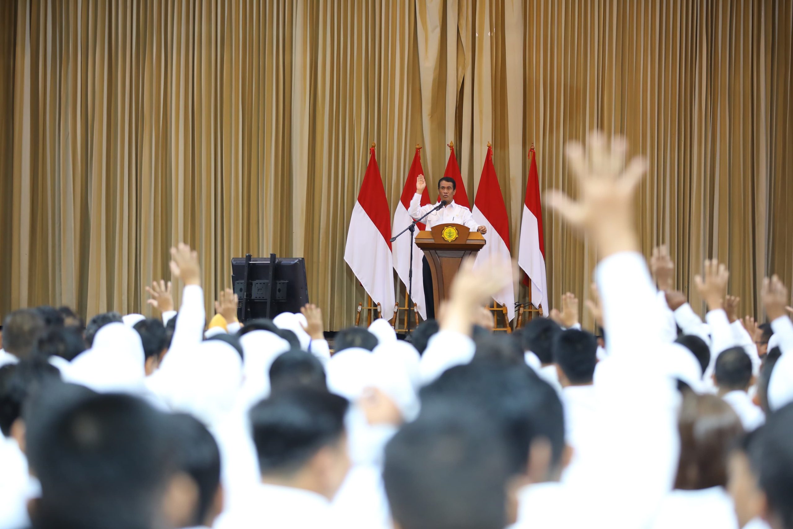 Beri Pembekalan PPPK Kementan, Mentan Amran Tekankan Nilai Kejujuran dan Disiplin
