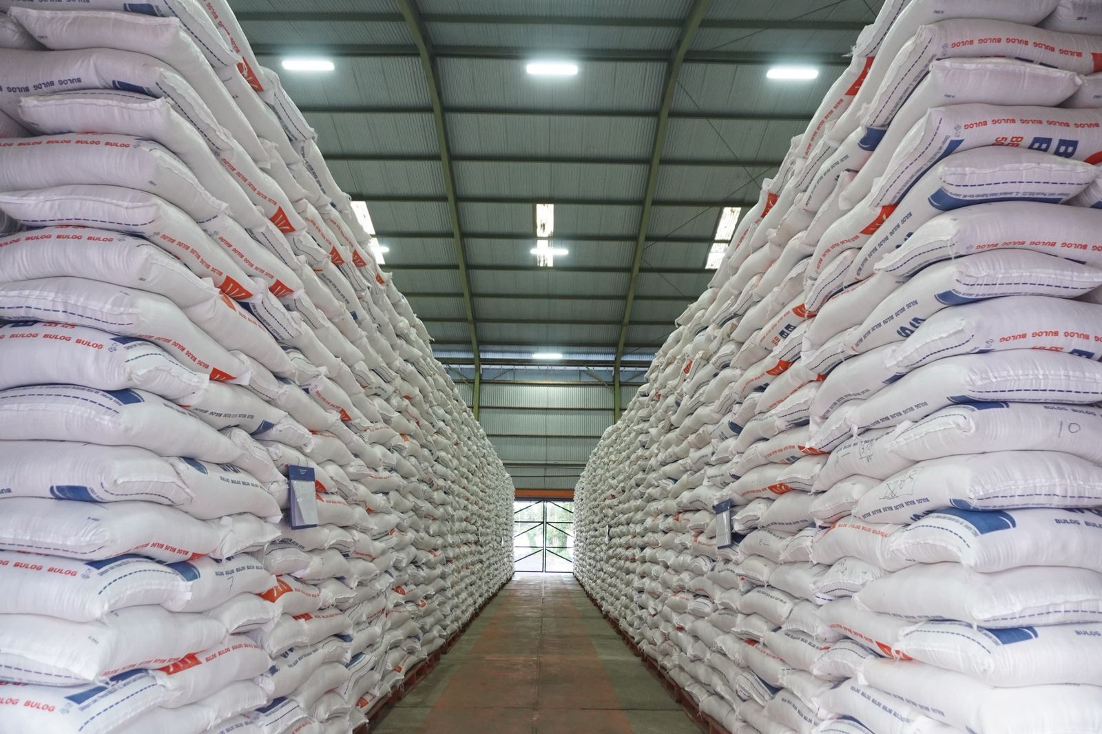 Ketua Koperasi Pedagang PIBC Zulkifli Rasyid: Harga Beras Sudah Mulai Turun di Cipinang