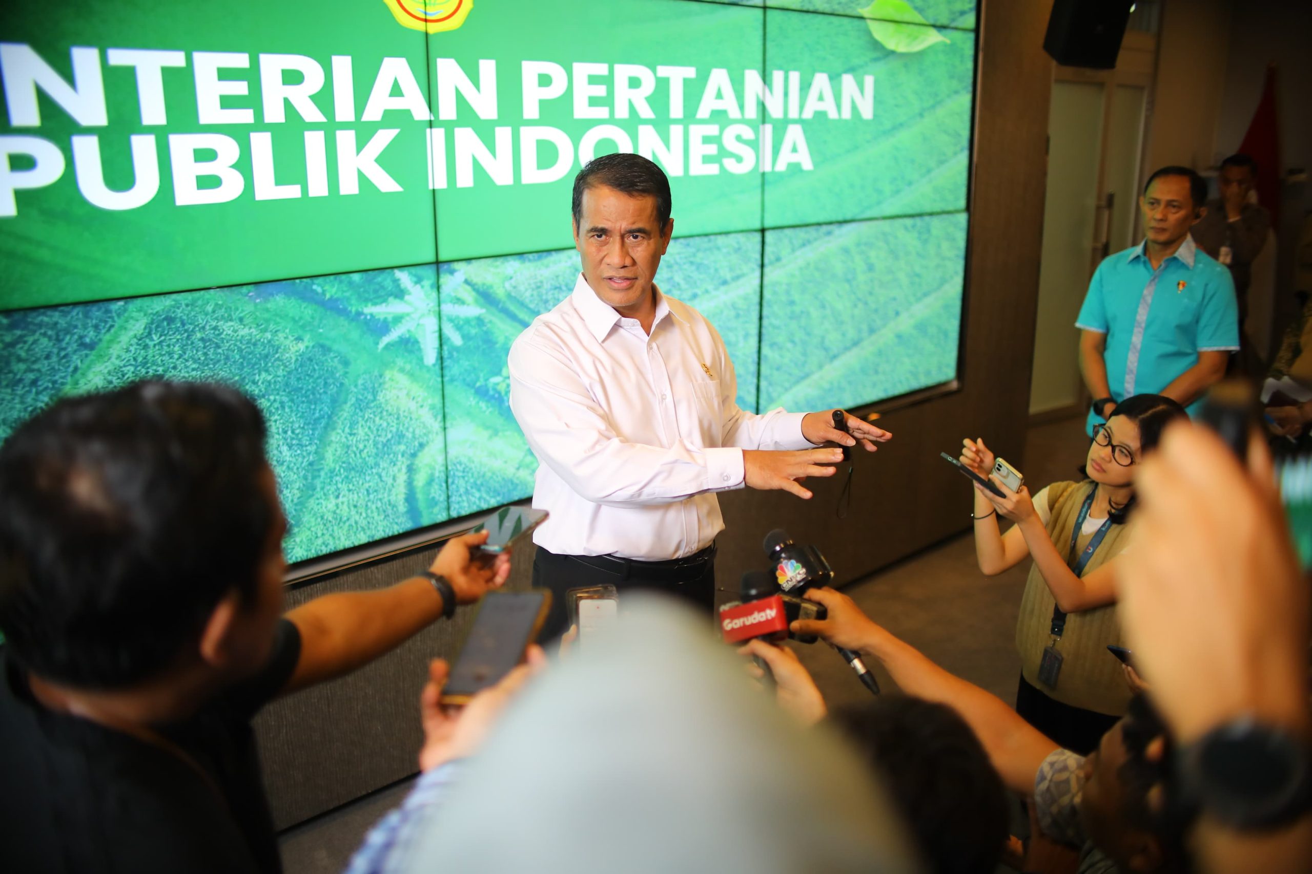 Tidak Ada Kompromi, Mentan Amran Pecat Pejabat Yang Main Proyek dan Salahgunakan Wewenang