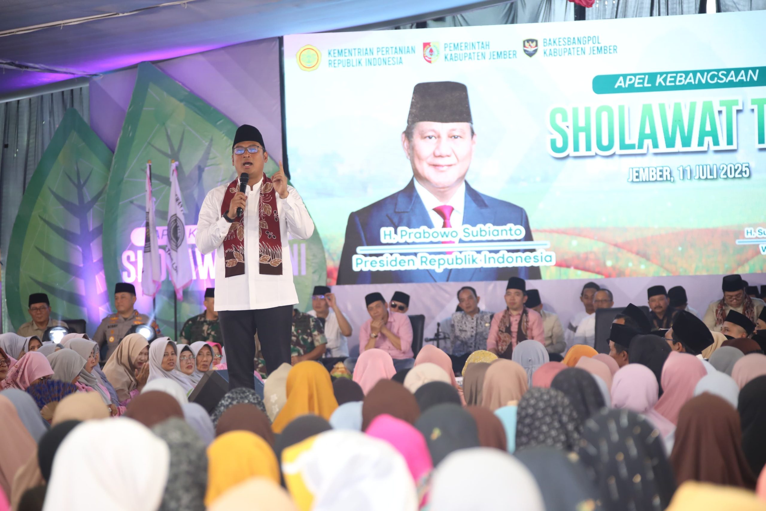 Diiringi Sholawat, Wamentan Sudaryono Siap Penuhi Kebutuhan Petani