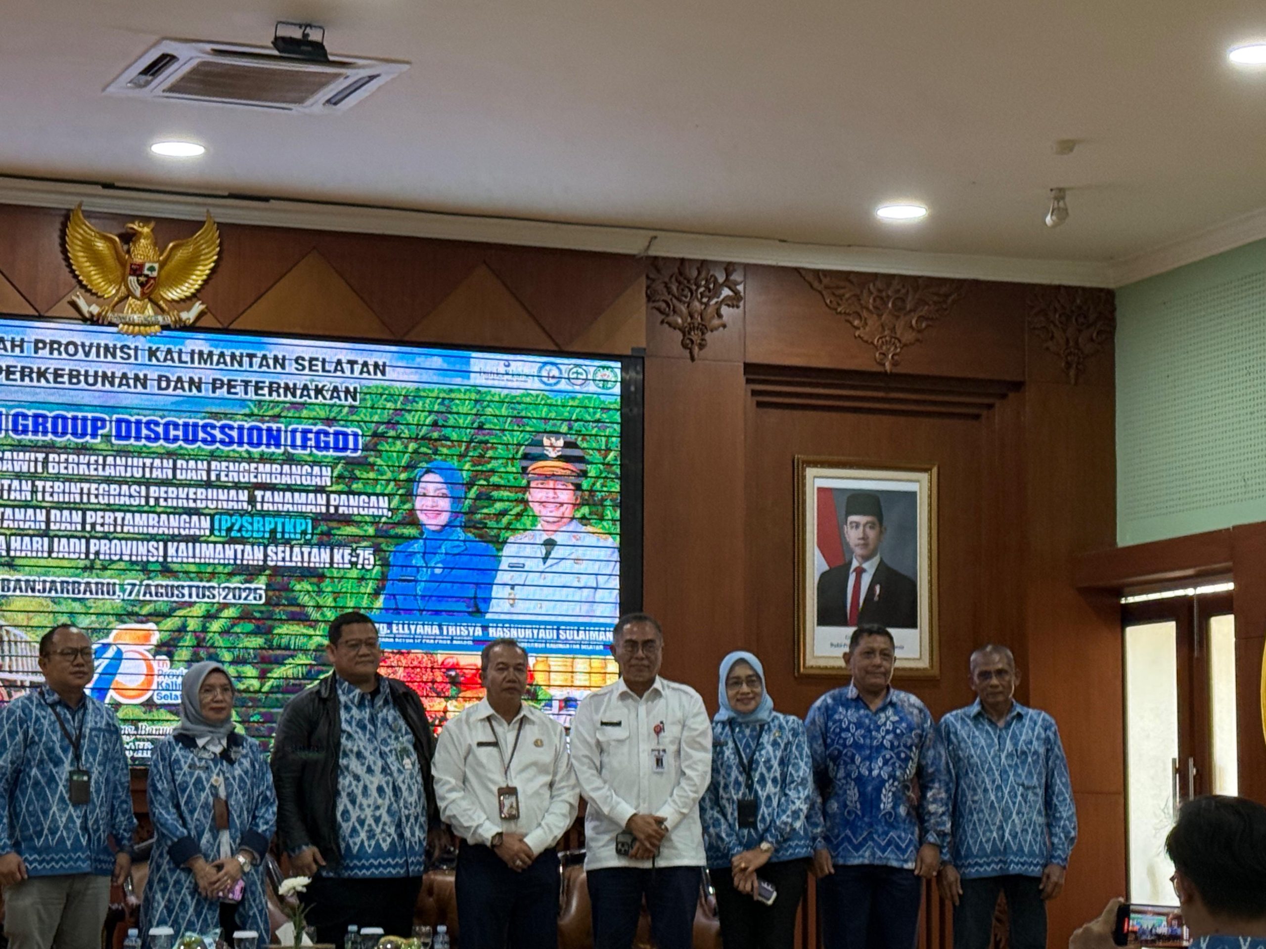 Integrasi Sapi di Kebun Sawit, Produksi Daging Naik, Biaya Pupuk Turun 30%!