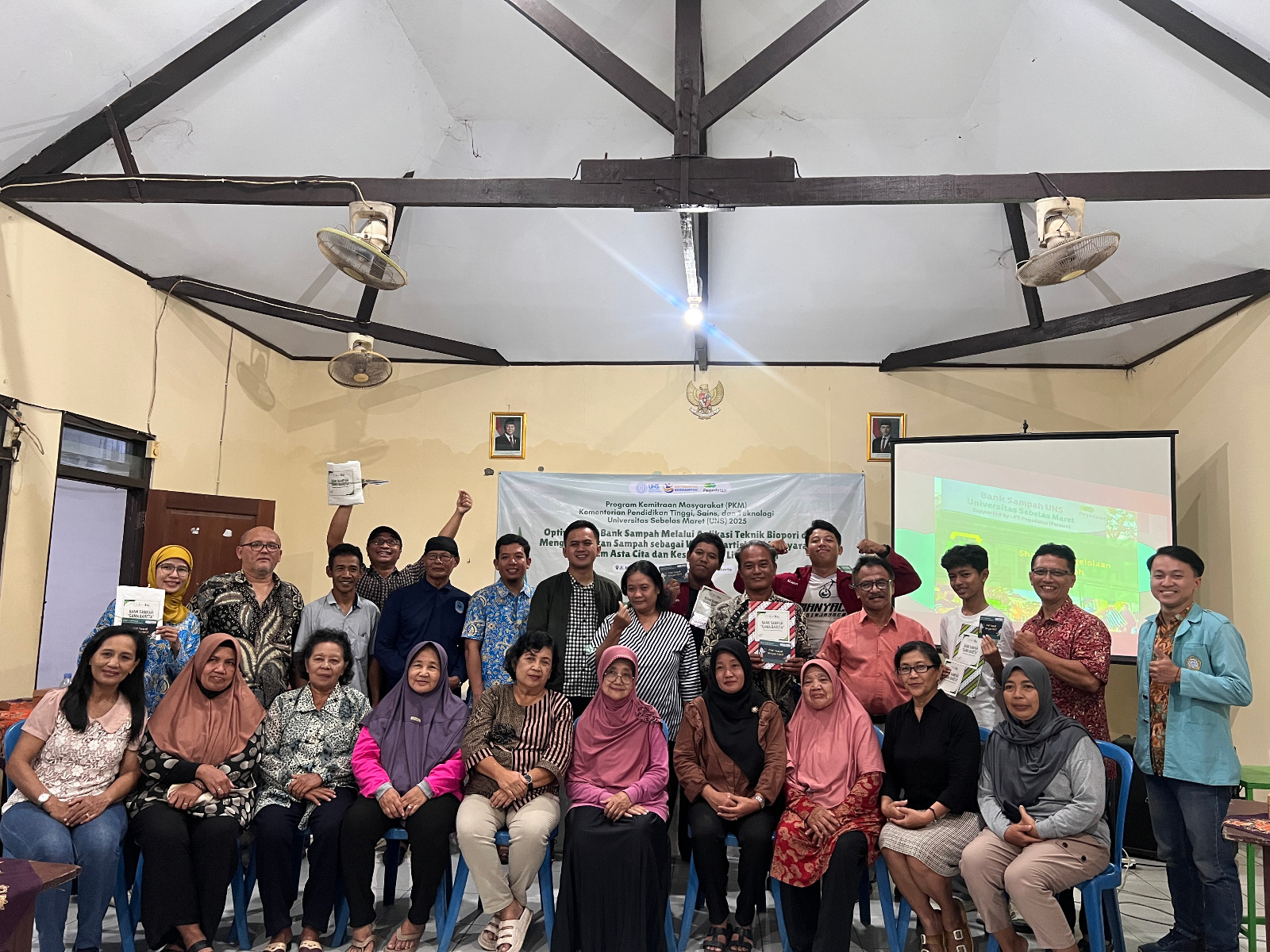 Dukung Keselarasan Lingkungan, UNS Dorong Optimalisasi Peran Bank Sampah