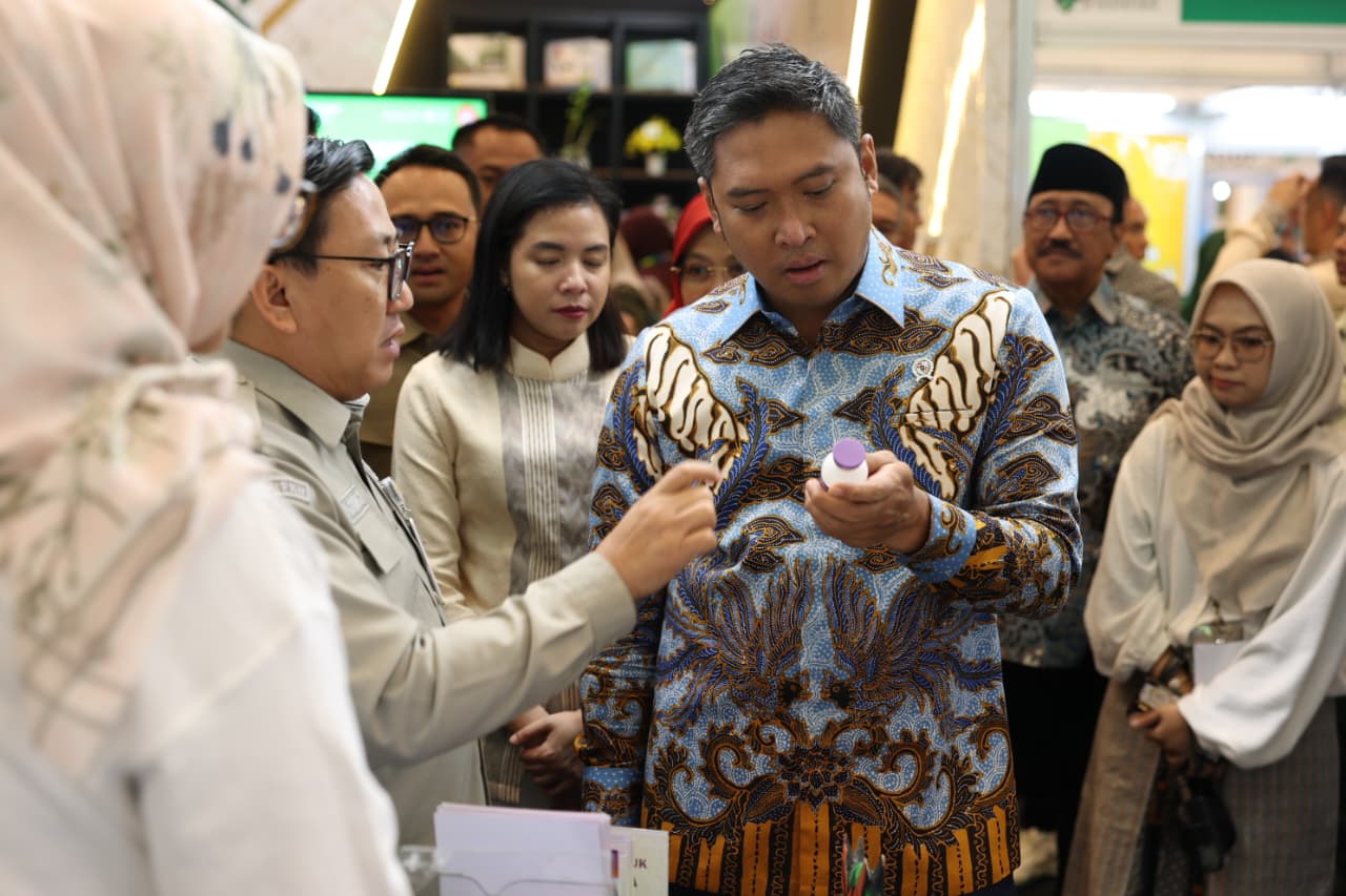 Wamentan Sudaryono Genjot Modernisasi dan Mekanisasi Menuju Pertanian 5.0