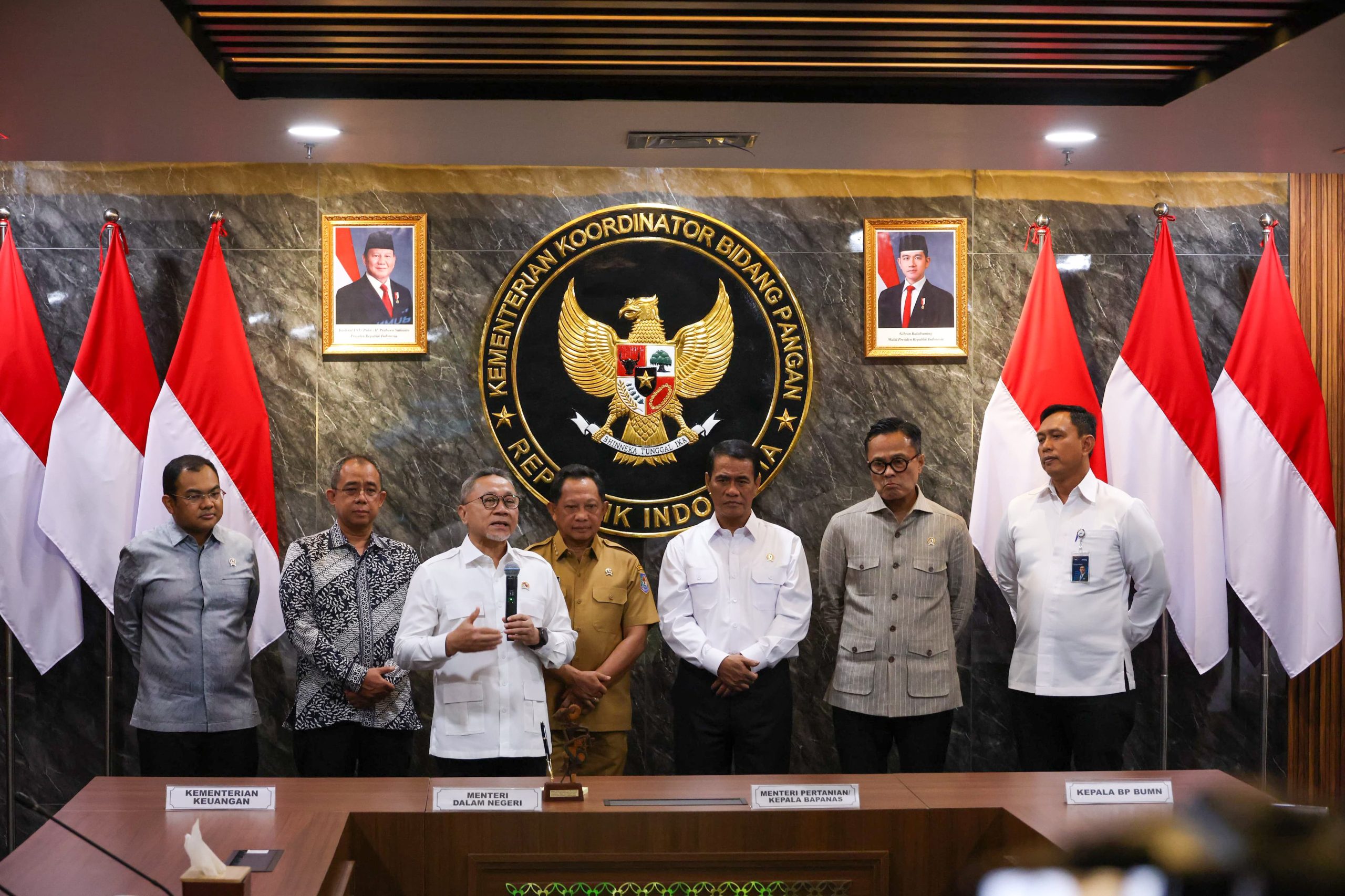 Menko Pangan: Selamat, Mentan Amran Berkinerja Terbaik Sesuai Indikator