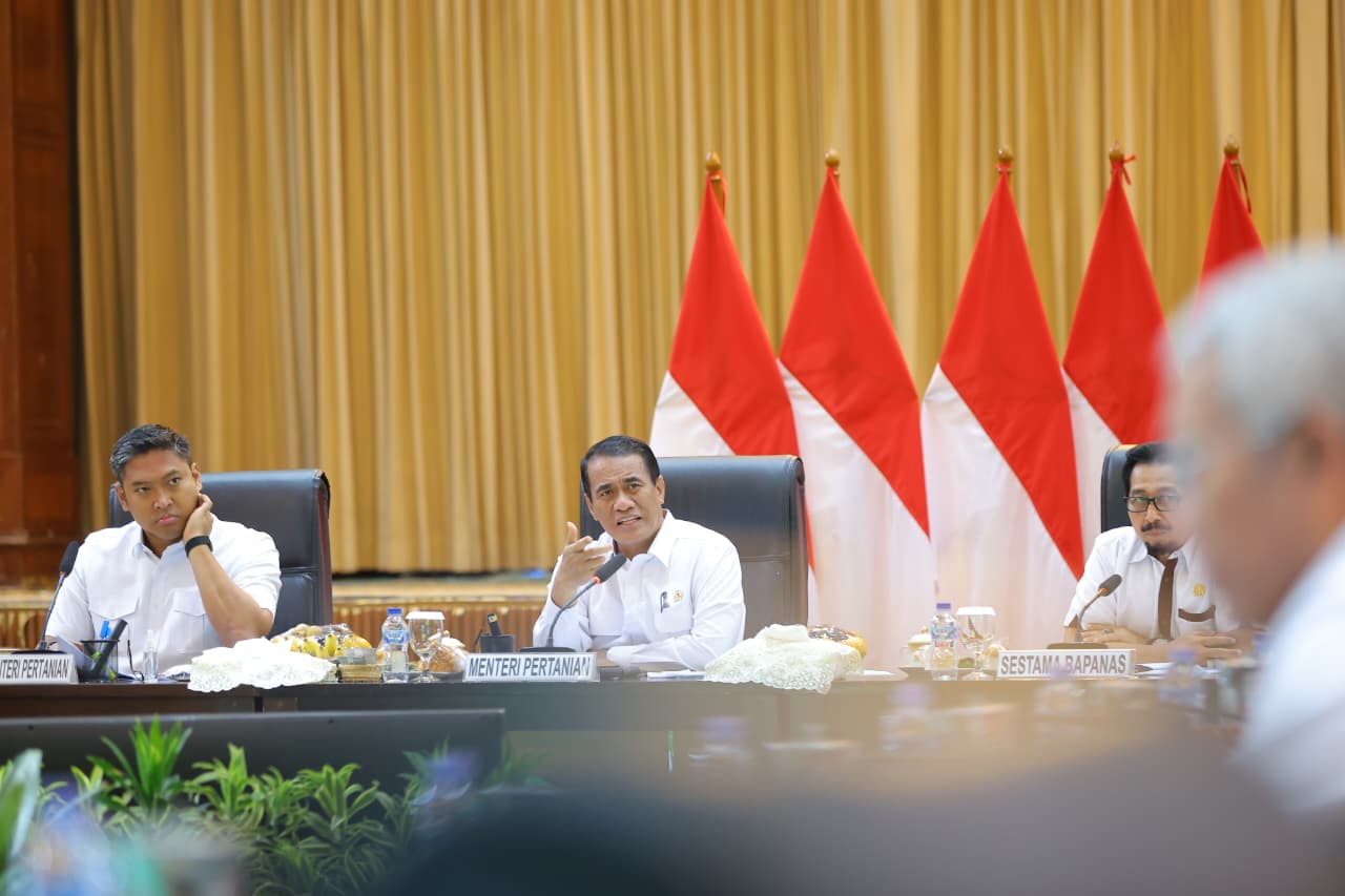 Harga Telur Ditingkat Peternak Stabil, Produksi Surplus, Pinsar : Kalo Begitu, Siapa Yang Bermain?