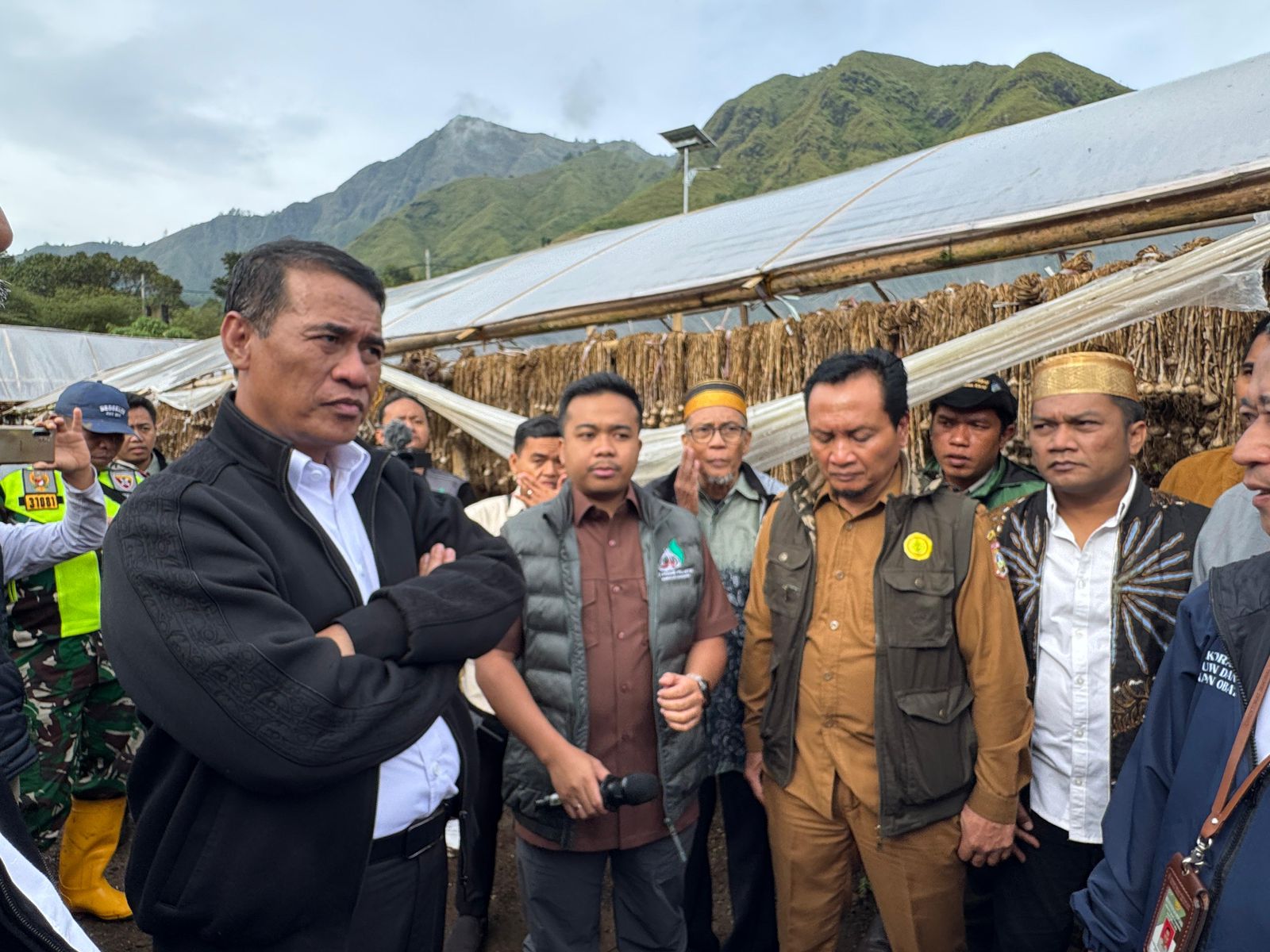 Mentan Amran: NTB Menjadi Pusat Komoditas Bawang Putih dan Jagung Nasional