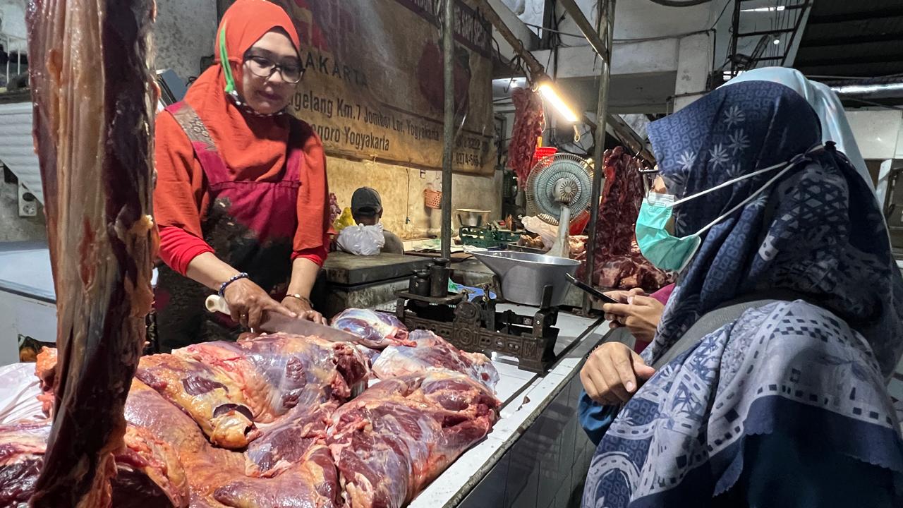 Pantau Pasar di Yogyakarta, Kementan Ungkap Harga Daging Sapi dan Ayam Stabil dan Terkendali