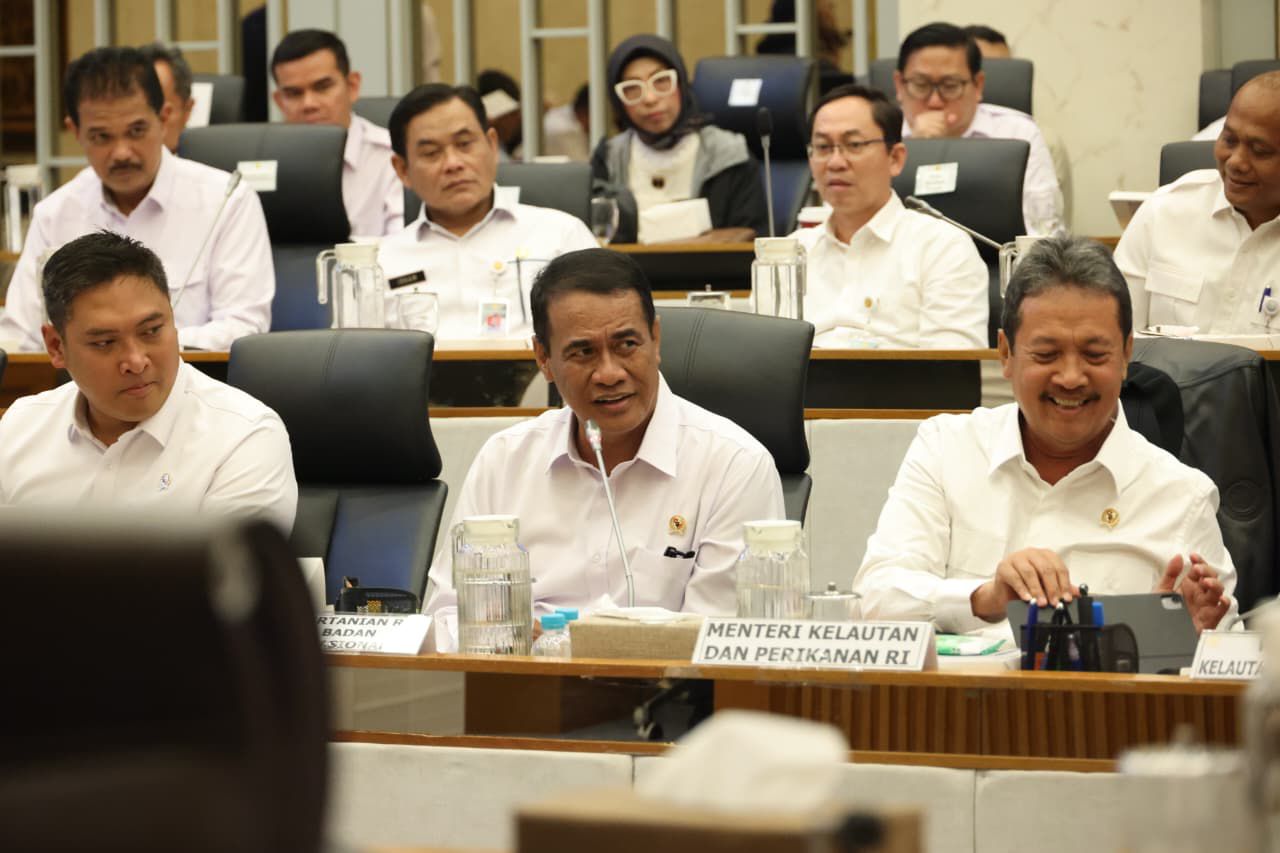 Stok Pupuk Tak Terganggu Konflik Selat Hormuz, Bukti Arahan Presiden dan Mentan Amran Sangat Tepat