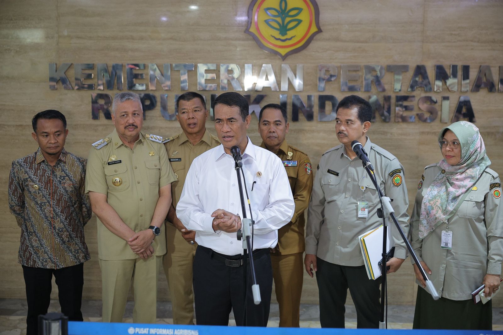 Mentan Amran Kumpulkan 170 Bupati, Perkuat Irigasi dan Perkebunan Jaga Produksi Pangan Nasional