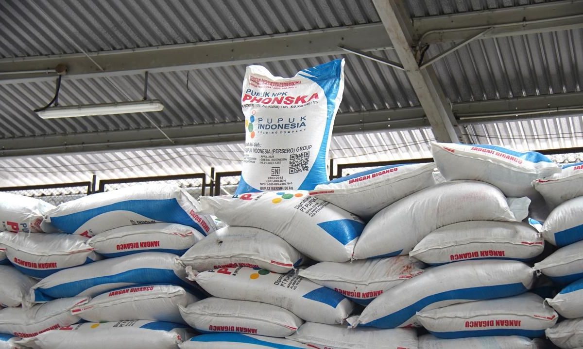 Pupuk Dunia Langka di Tengah Krisis Geopolitik, Presiden Prabowo Justru Turunkan Harga 20% untuk Petani