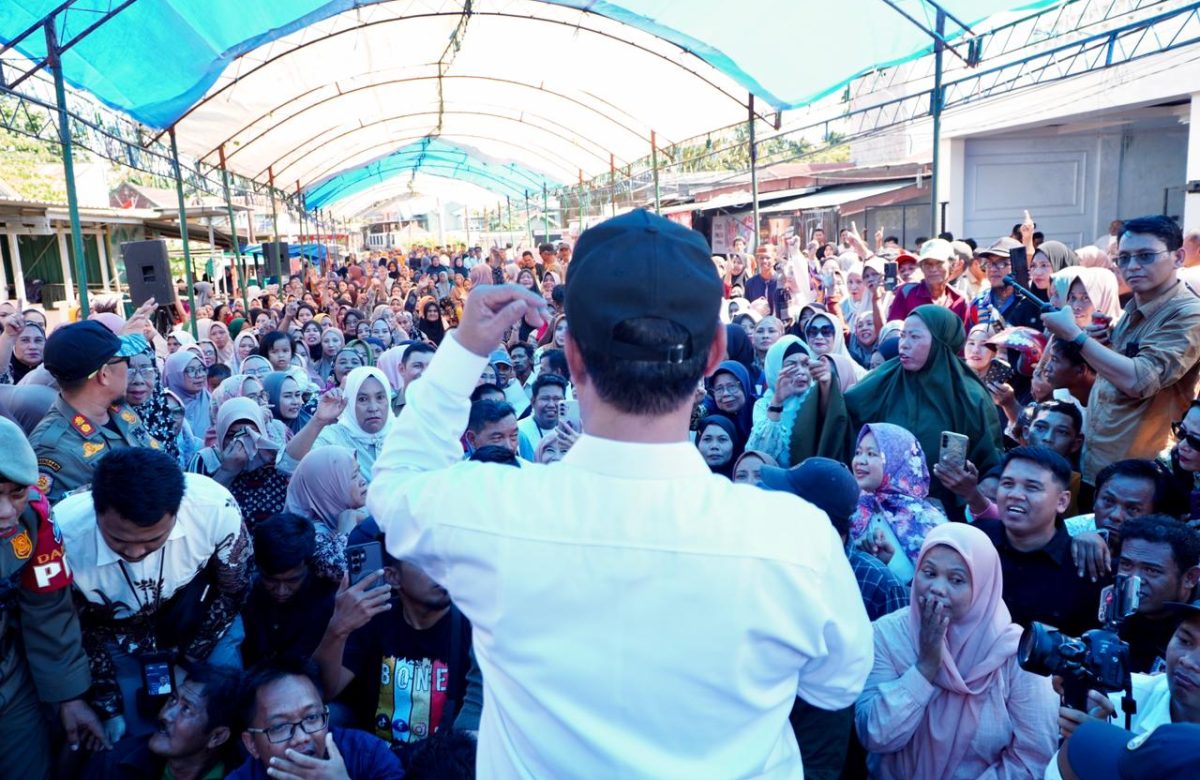 Mentan/Kepala Bapanas Amran Gerak Cepat Bantu Korban Banjir Bone